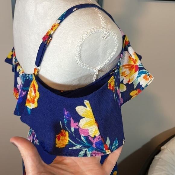 NWT By & By high low dress, blue with floral design - Picture 9 of 9